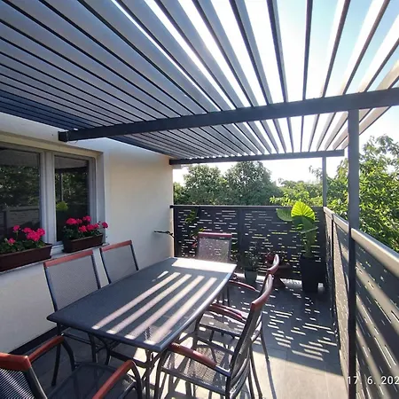 Zelena Oaza 75 M2 - 2 Bedrooms Apartment Sisan